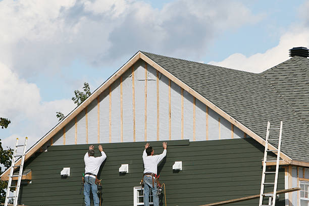 Professional Siding Replacement technician working in Plainfield, NJ